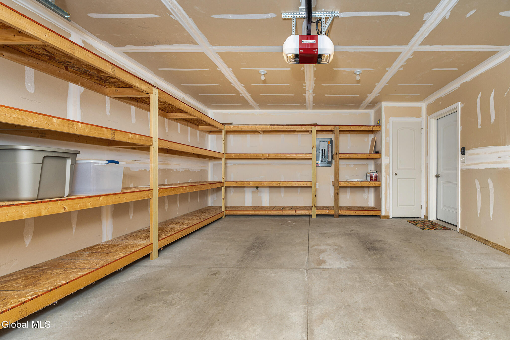 140 Paddock Circle Rotterdam, NY 12306 - Photo 29 of 43 026-140-Paddock-Cricle