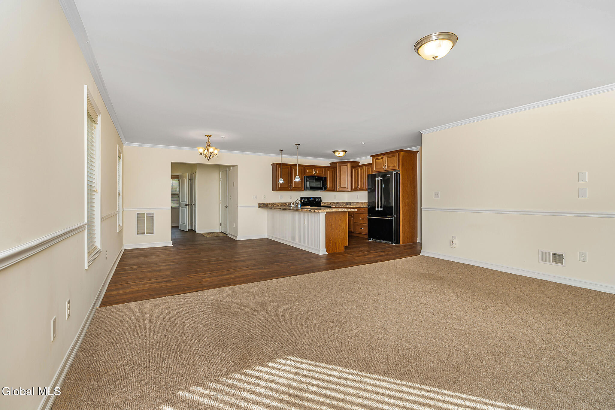 140 Paddock Circle Rotterdam, NY 12306 - Photo 7 of 43 008-140-Paddock-Cricle