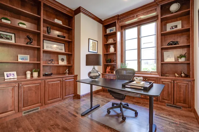 $1,995,000 | 1235 Scott Avenue, Winnetka, IL 60093