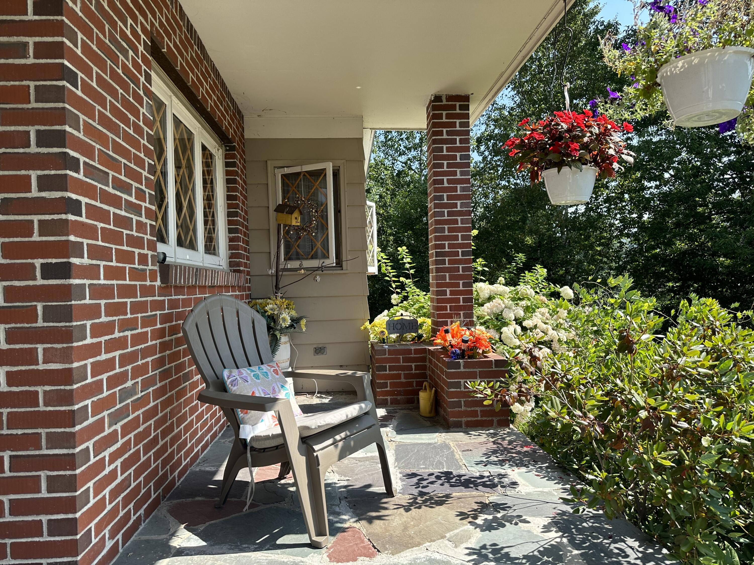 1142 U.S. Rte 2 Rumford, ME 04276 - Photo 3 of 28 1142 Front porch