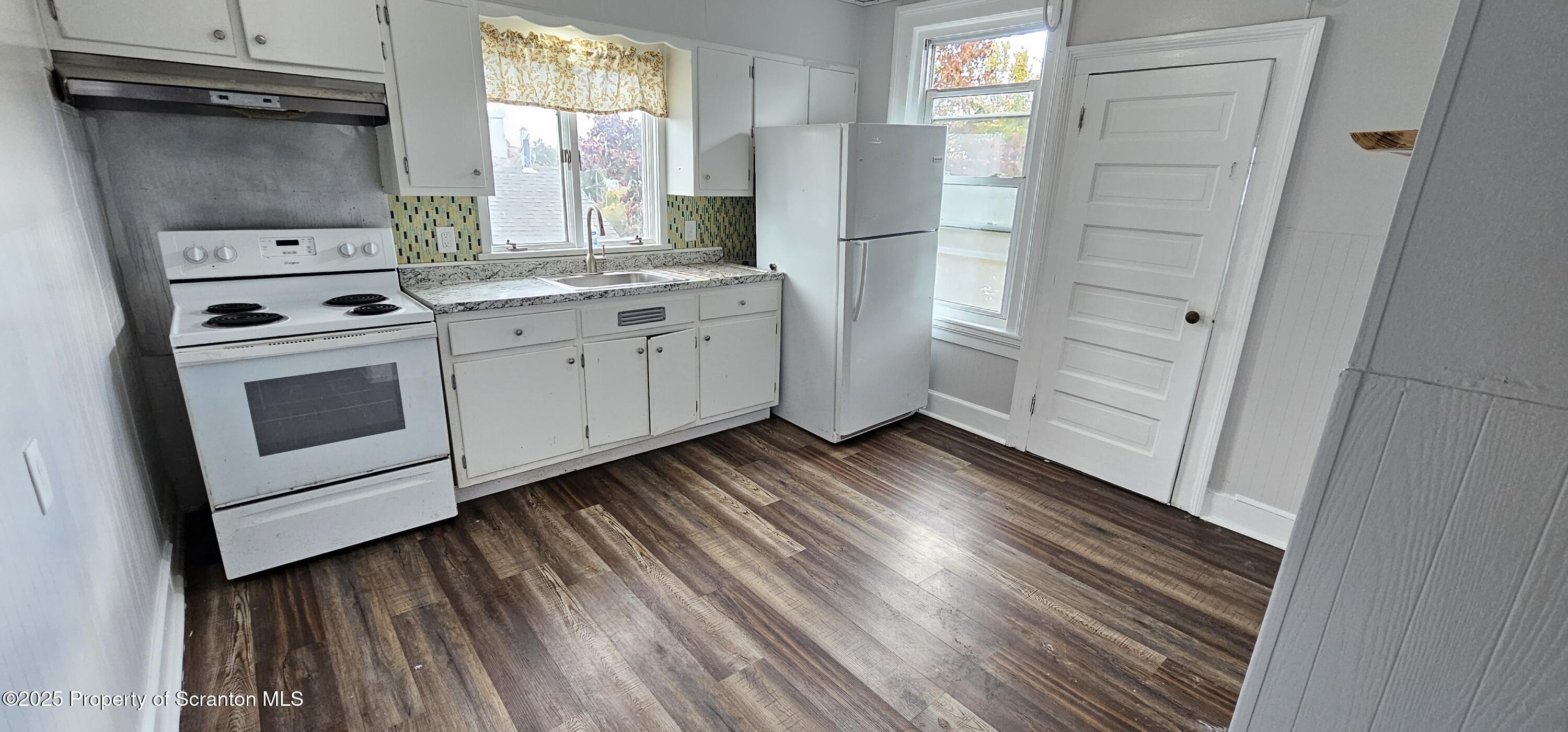 123 Oak Street, Unit 2 Scranton, PA 18508 - Photo 1 of 9 20251022_143536