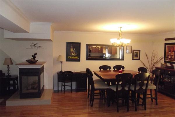 218 Rangeway Road, Unit 283 Billerica, MA 01862 - Photo 8 of 30 a view of a dining room with furniture and wooden floor