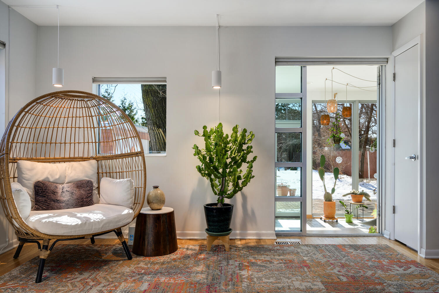 525 Berkeley Road Riverside, IL 60546 - Photo 3 of 29