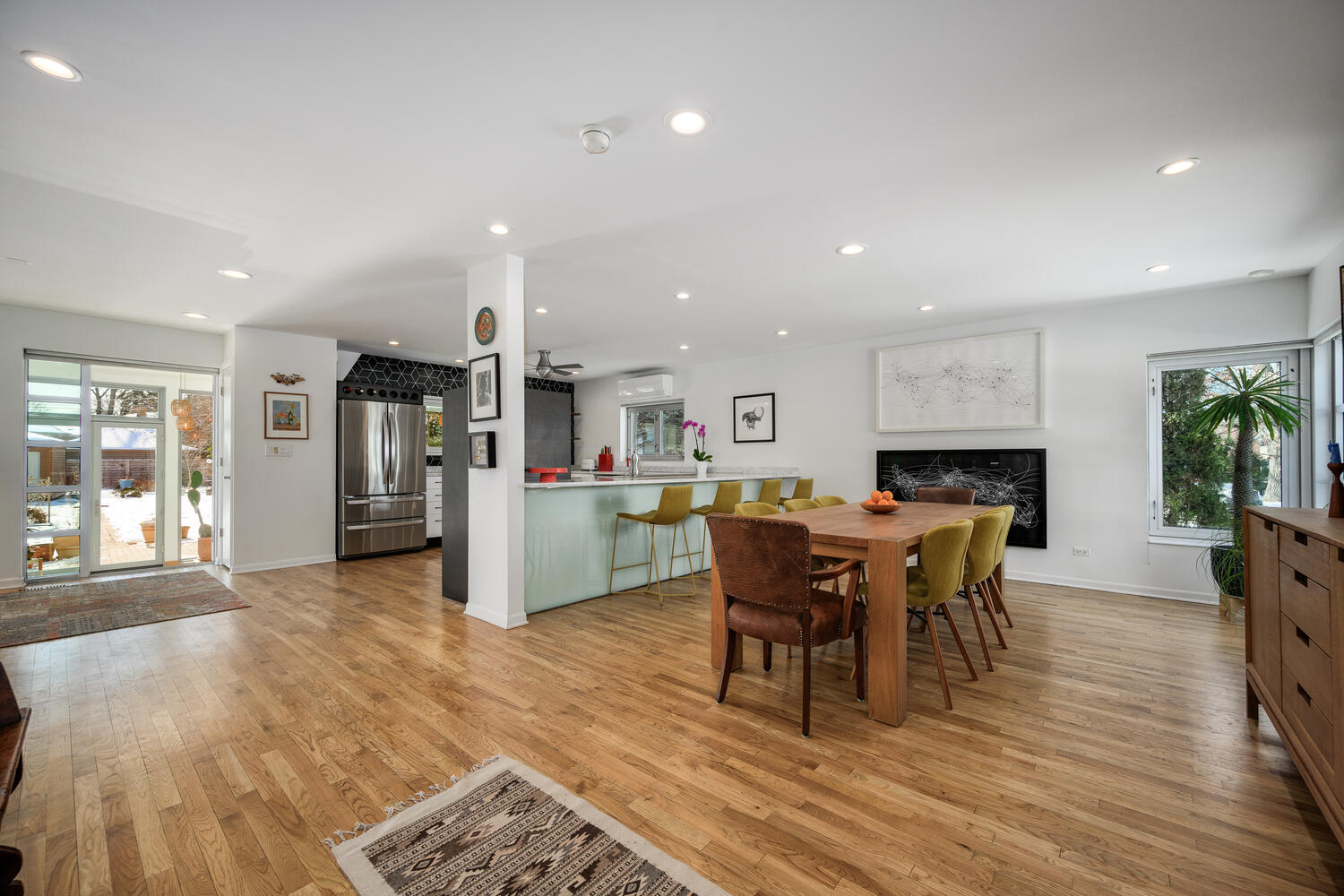 525 Berkeley Road Riverside, IL 60546 - Photo 9 of 29