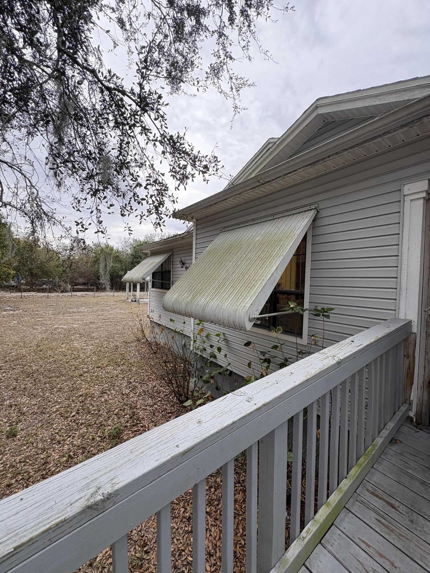 230 North Brida Street Clewiston, FL 33440 - Photo 3 of 21 IMG_7508