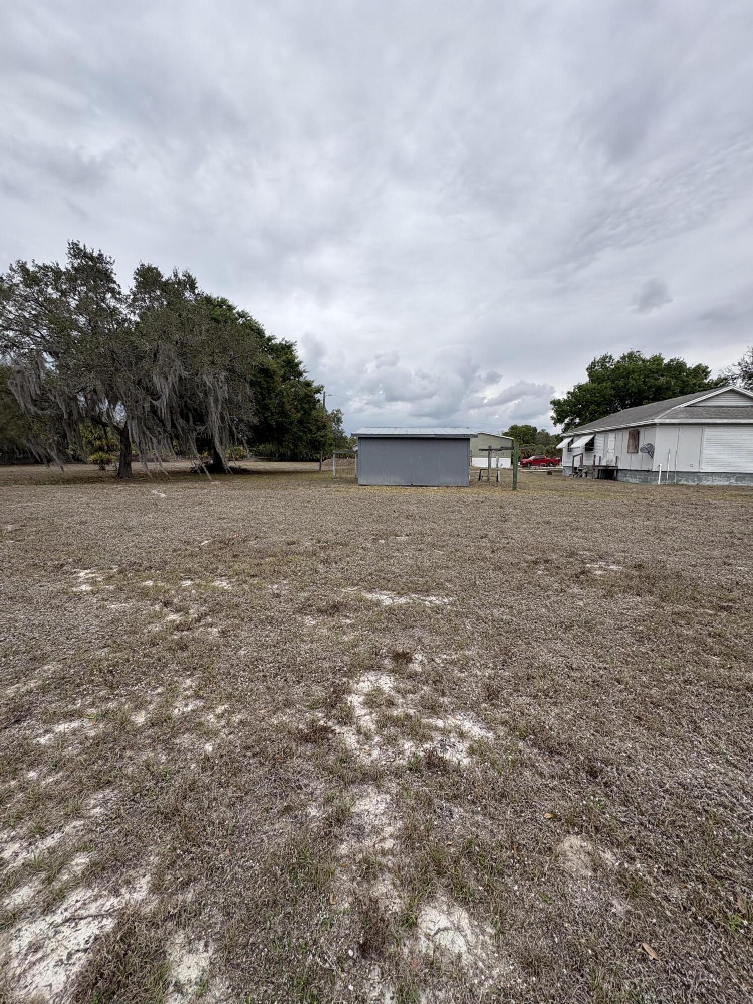 230 North Brida Street Clewiston, FL 33440 - Photo 7 of 21 IMG_7512