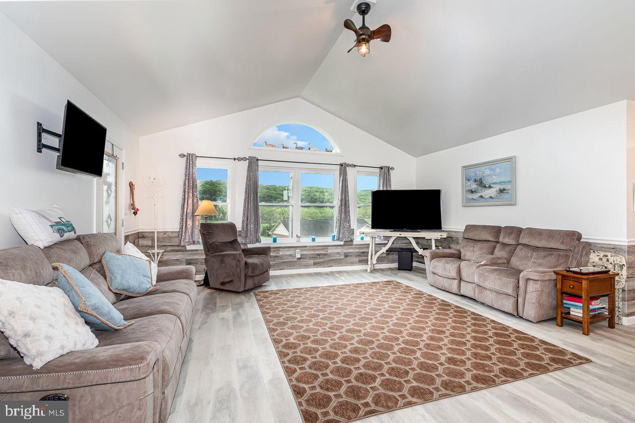 547 Shermans Valley Road New Bloomfield, PA 17068 - Photo 8 of 37 Gallery Image 8