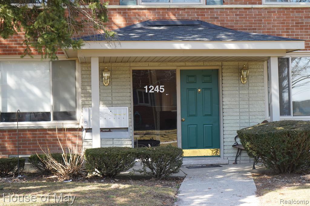 1245 Derby Road, Unit 2 Birmingham, MI 48009 - Photo 11 of 14