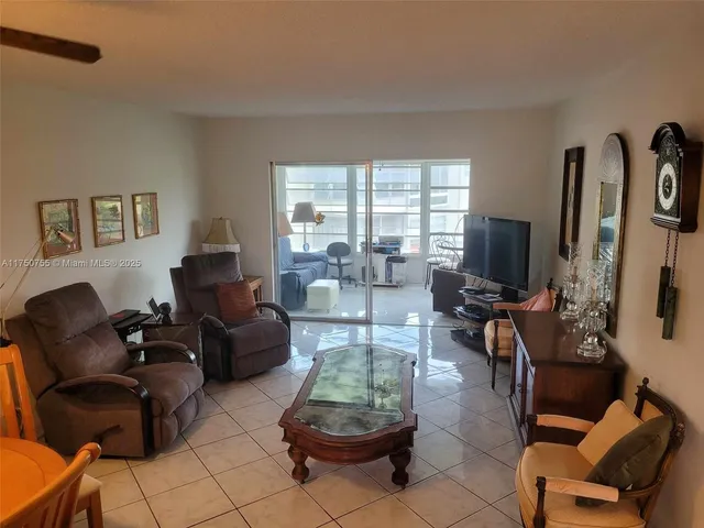 $139,000 | 4801 Northwest 34th Street, Unit 602, Lauderdale Lakes, FL 33319