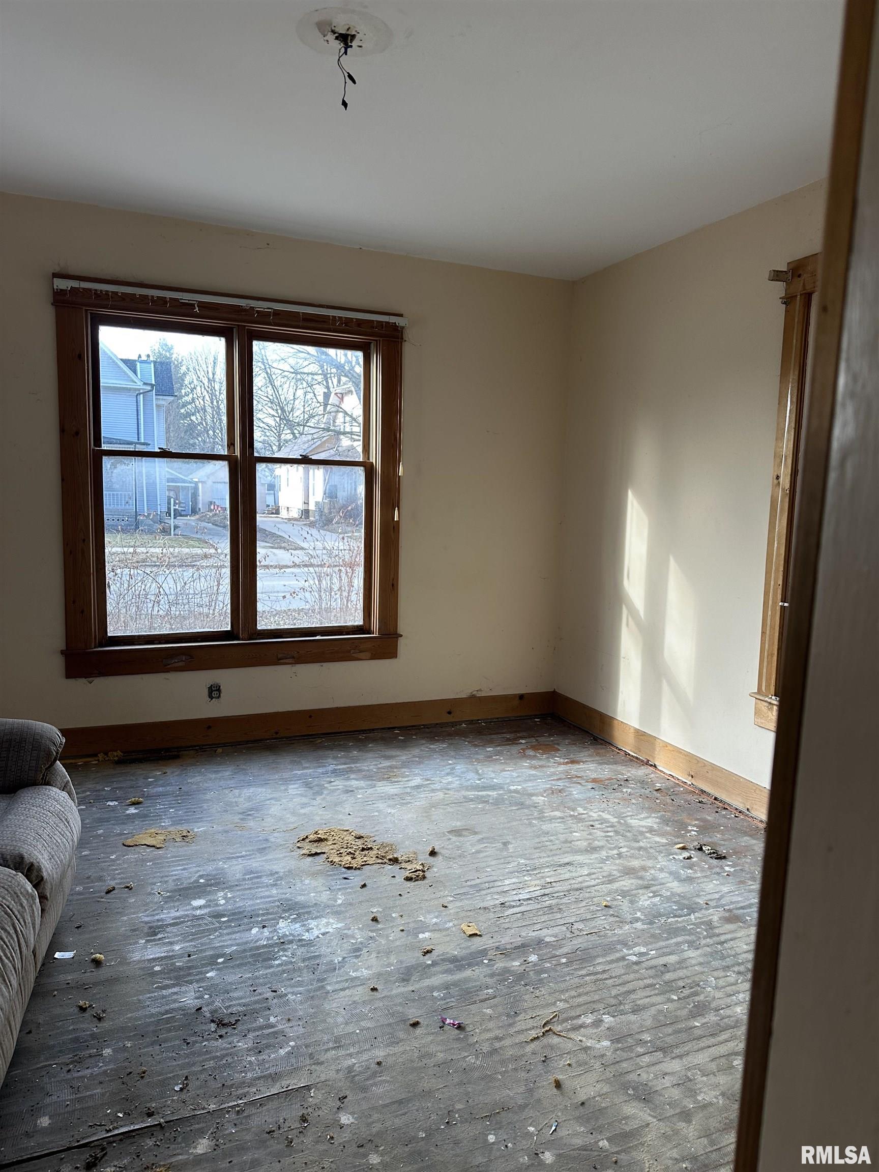 535 South Main Street Canton, IL 61520 - Photo 3 of 9