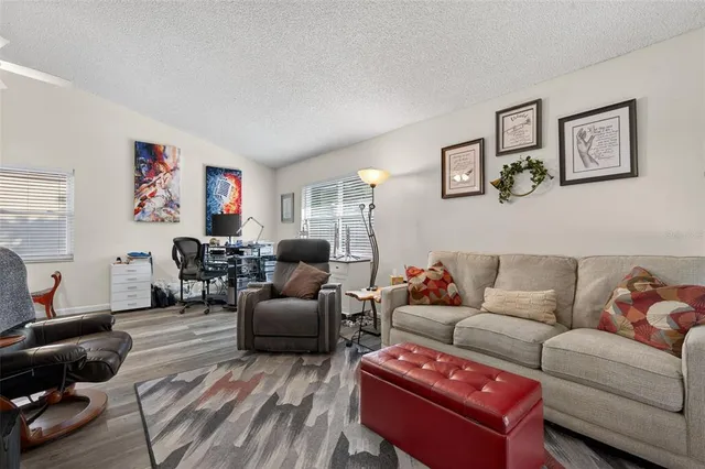 $289,900 | 9750 Lake Seminole Drive East, Largo, FL 33773