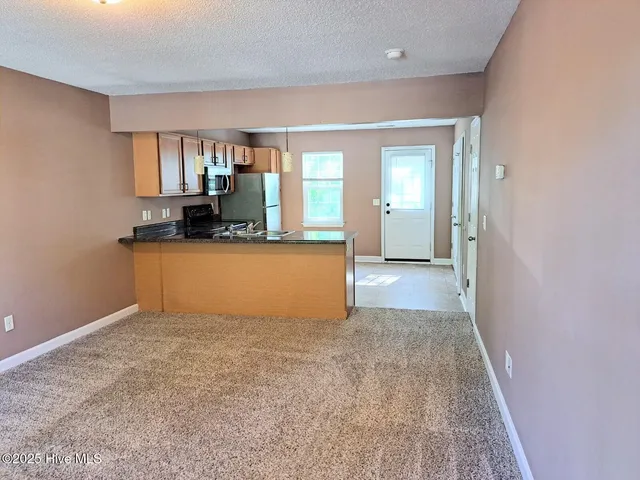 $1,250 | 302 Burley Drive, Unit 5, Hubert, NC 28539