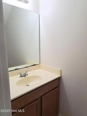 $1,250 | 302 Burley Drive, Unit 5, Hubert, NC 28539