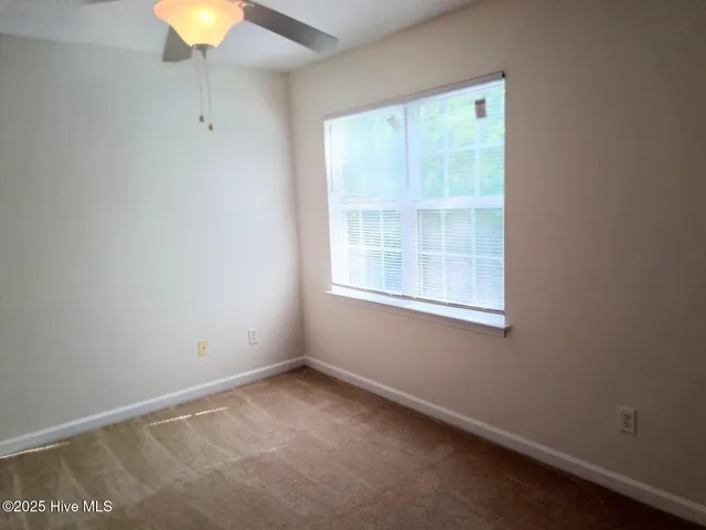 $1,250 | 302 Burley Drive, Unit 5, Hubert, NC 28539