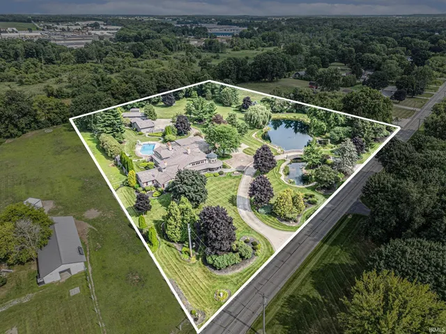 $1,970,000 | 622 Bristol Avenue, Middlebury, IN 46540