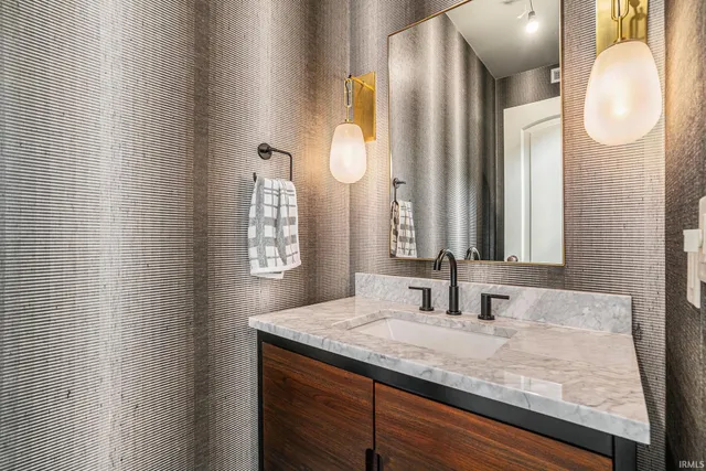 $1,970,000 | 622 Bristol Avenue, Middlebury, IN 46540