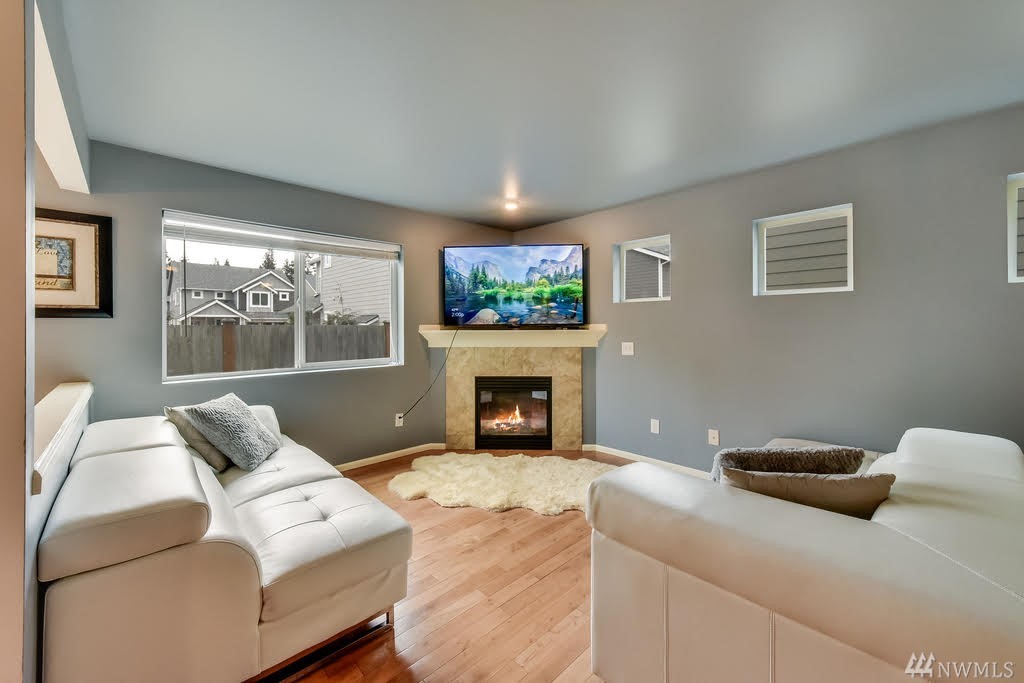 19401 Meridian Place West, Unit 21 Bothell, WA 98012 - Photo 5 of 22 Gallery Image 5