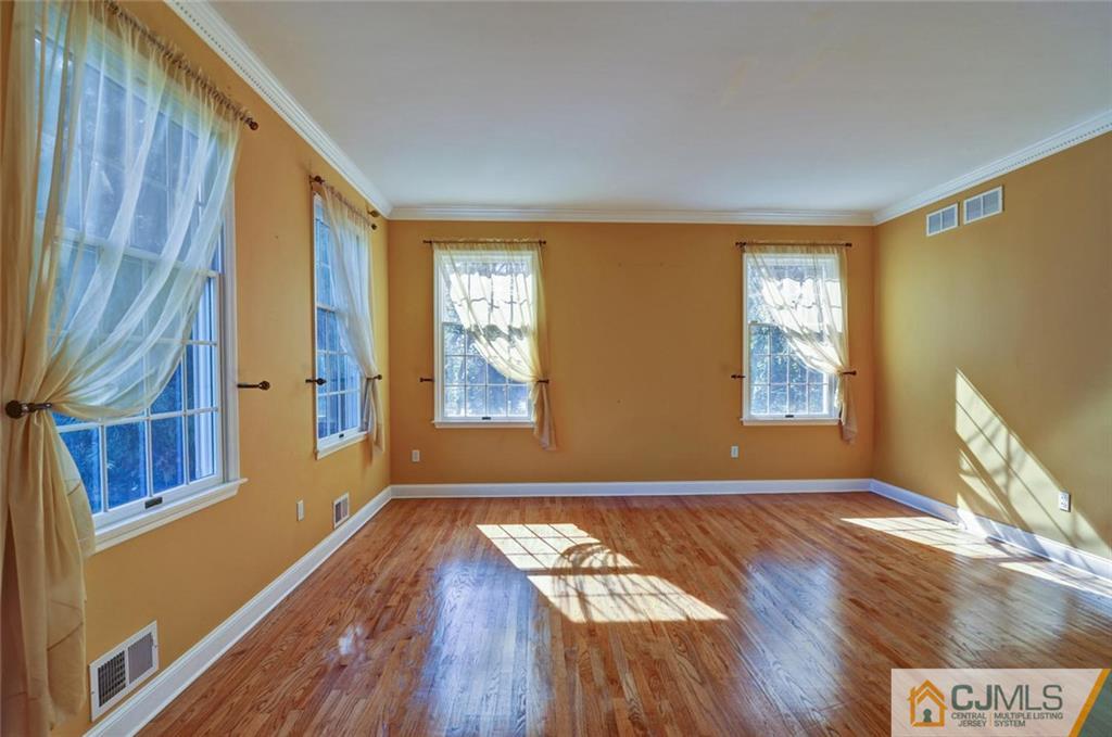 1 Wheatfield Road Cranbury, NJ 08512 - Photo 5 of 25 Gallery Image 5