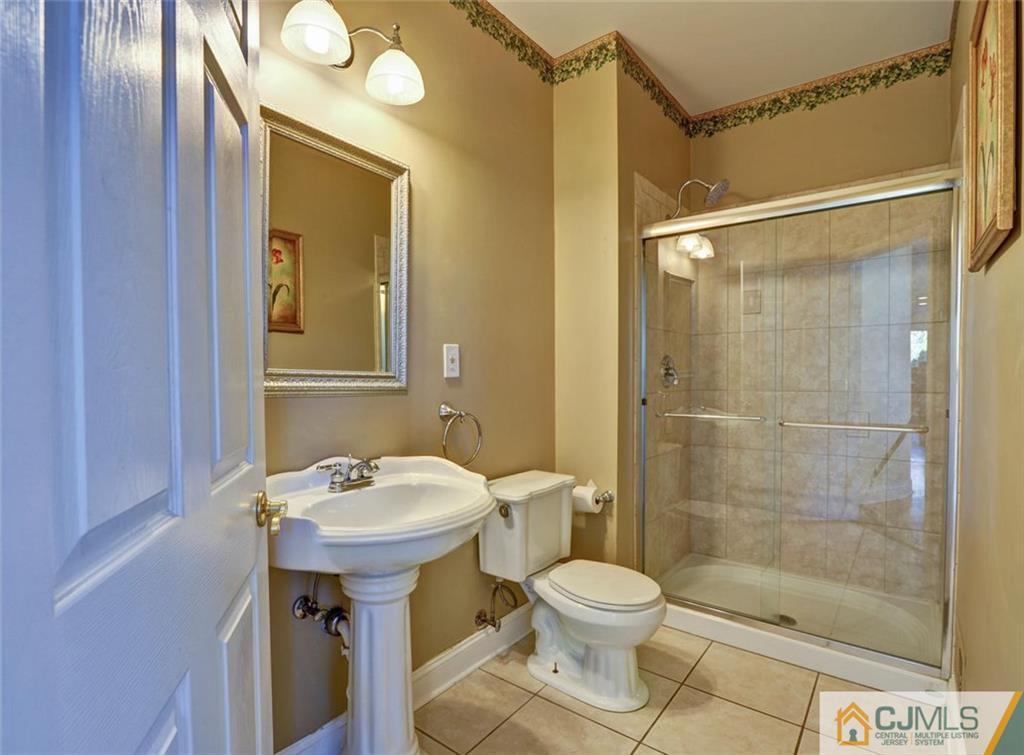 1 Wheatfield Road Cranbury, NJ 08512 - Photo 10 of 25 Gallery Image 10