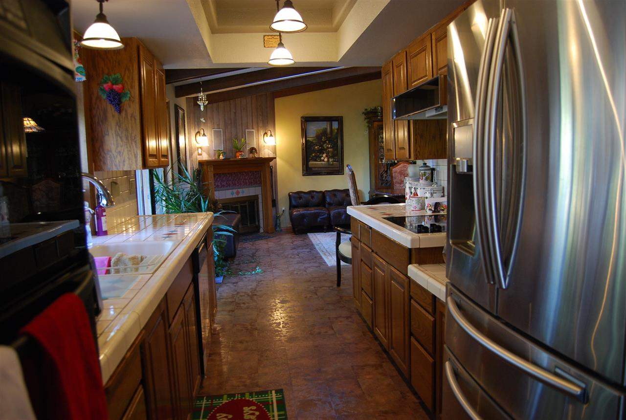 817 West Crestview Road Spokane, WA 99224 - Photo 3 of 20