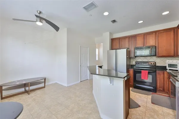 $2,900 | 1307 Salem Orchard Lane, Brandon, FL 33511