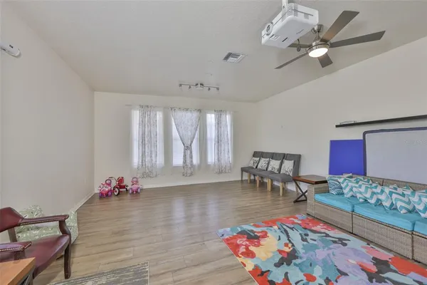 $2,900 | 1307 Salem Orchard Lane, Brandon, FL 33511