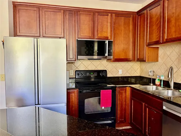 $2,900 | 1307 Salem Orchard Lane, Brandon, FL 33511