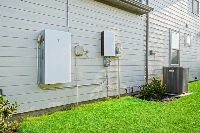 a view of a back yard of the house
