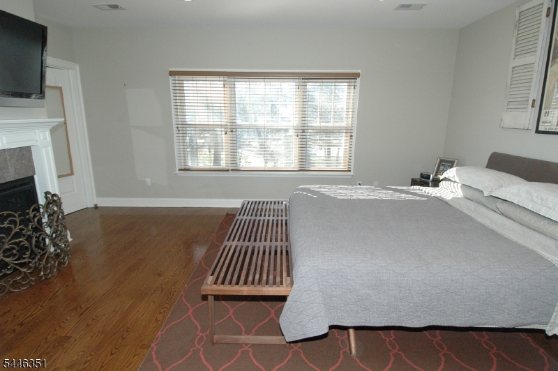 52 Morris Avenue, Unit B Summit, NJ 07901 - Photo 13 of 20