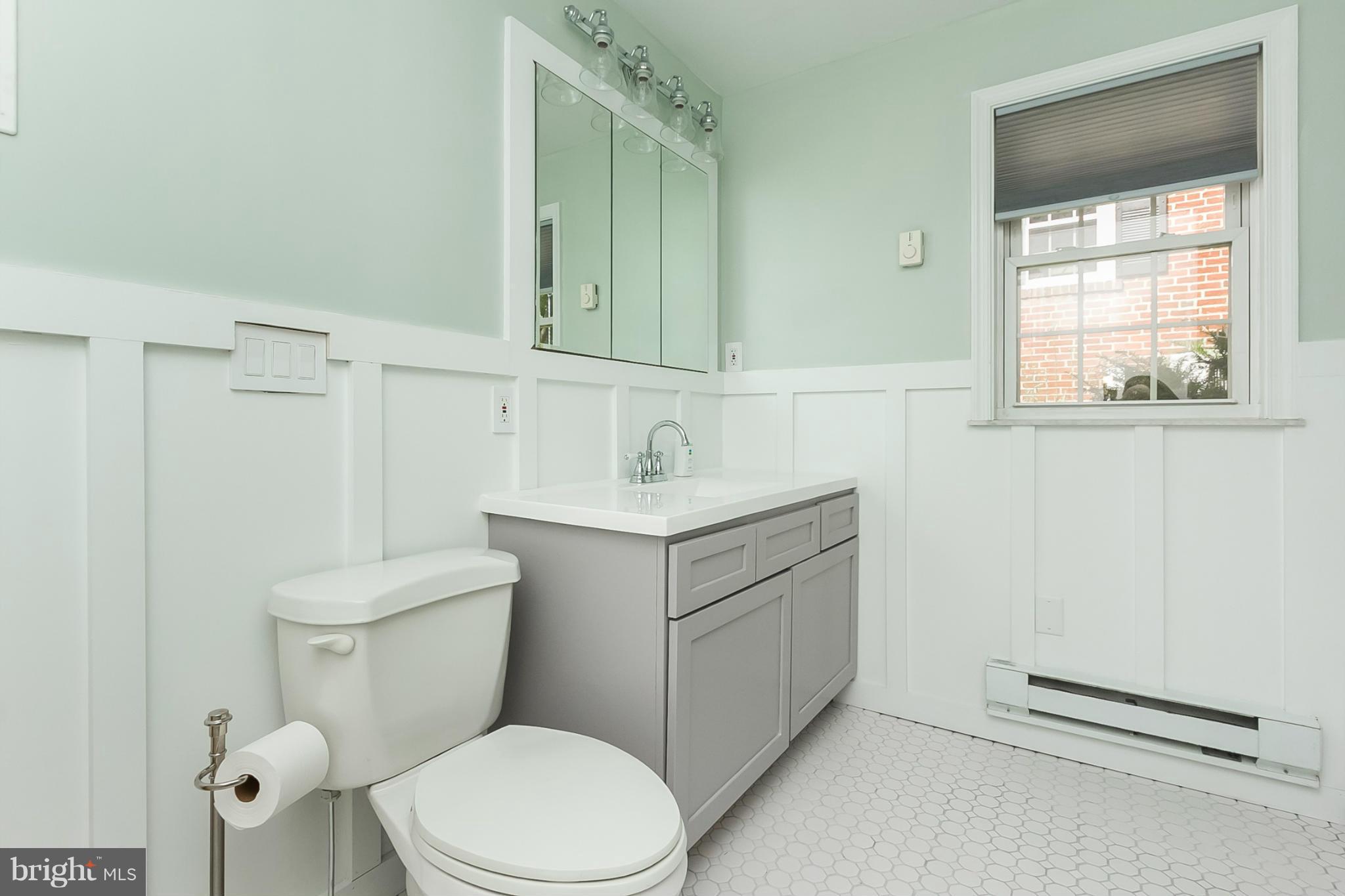306 Weatherbee Road Towson, MD 21286 - Photo 12 of 28 Bath