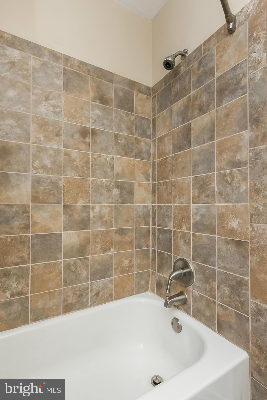 306 Weatherbee Road Towson, MD 21286 - Photo 18 of 28 Bath (Master)