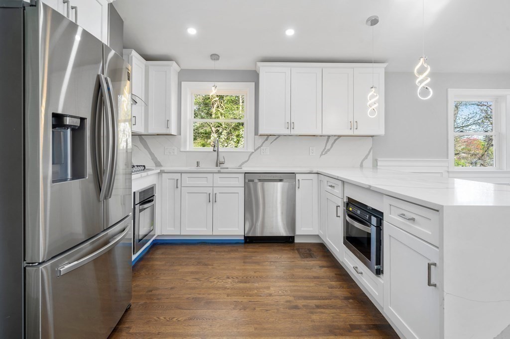 83 Warren Road Framingham, MA 01702 - Photo 10 of 41 Gallery Image 10