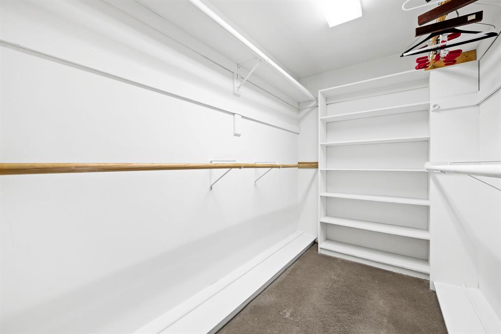 1000 Quayside Terrace, Unit 1606 Miami, FL 33138 - Photo 23 of 57 Primary Bedroom Closet