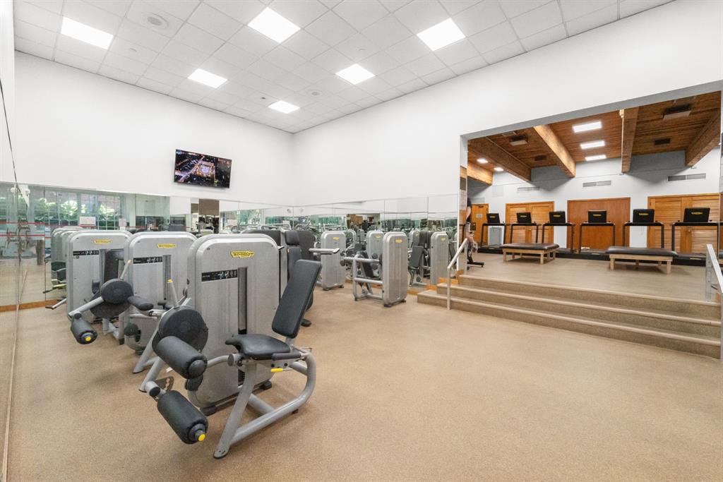 1000 Quayside Terrace, Unit 1606 Miami, FL 33138 - Photo 40 of 57 Gym