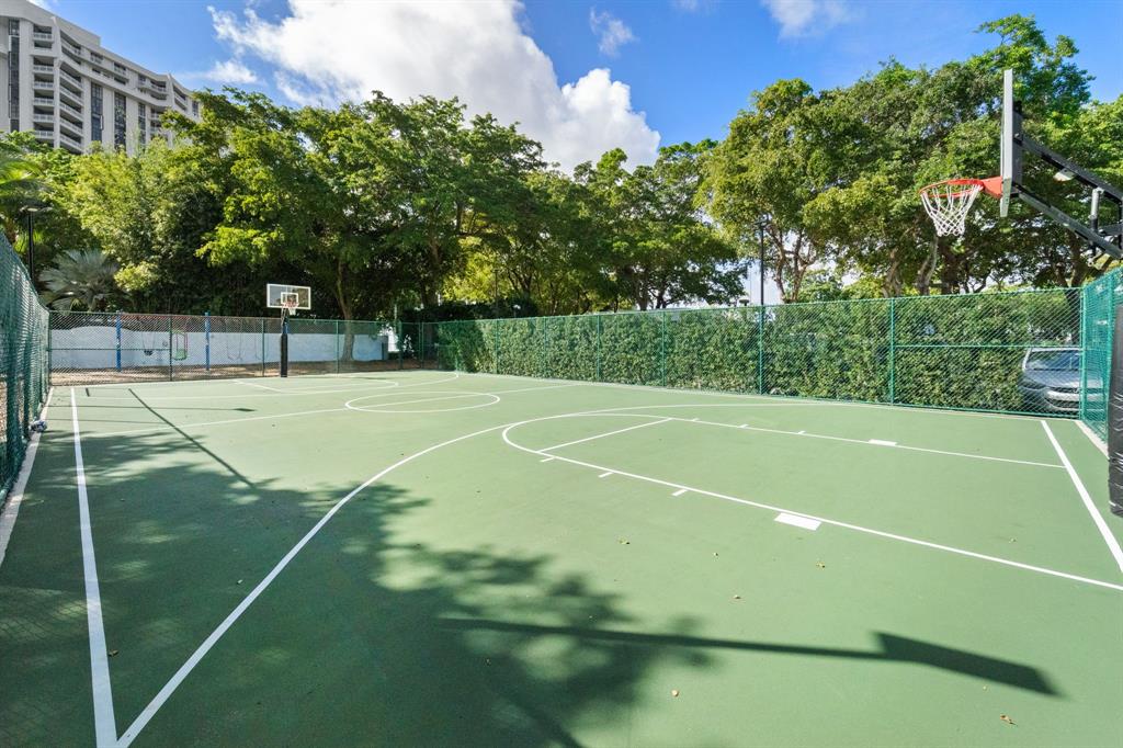 1000 Quayside Terrace, Unit 1606 Miami, FL 33138 - Photo 46 of 57