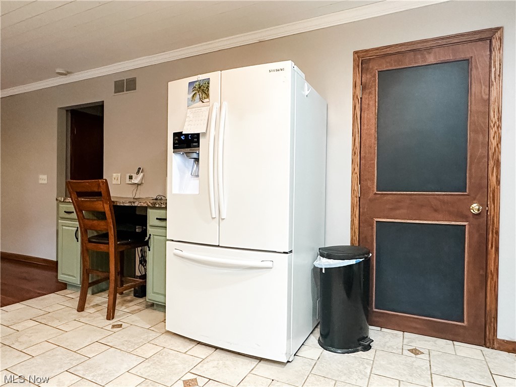 1790 Meldahl Road Washington, WV 26181 - Photo 12 of 35 Behind door on the right is the walk-in pantry ...