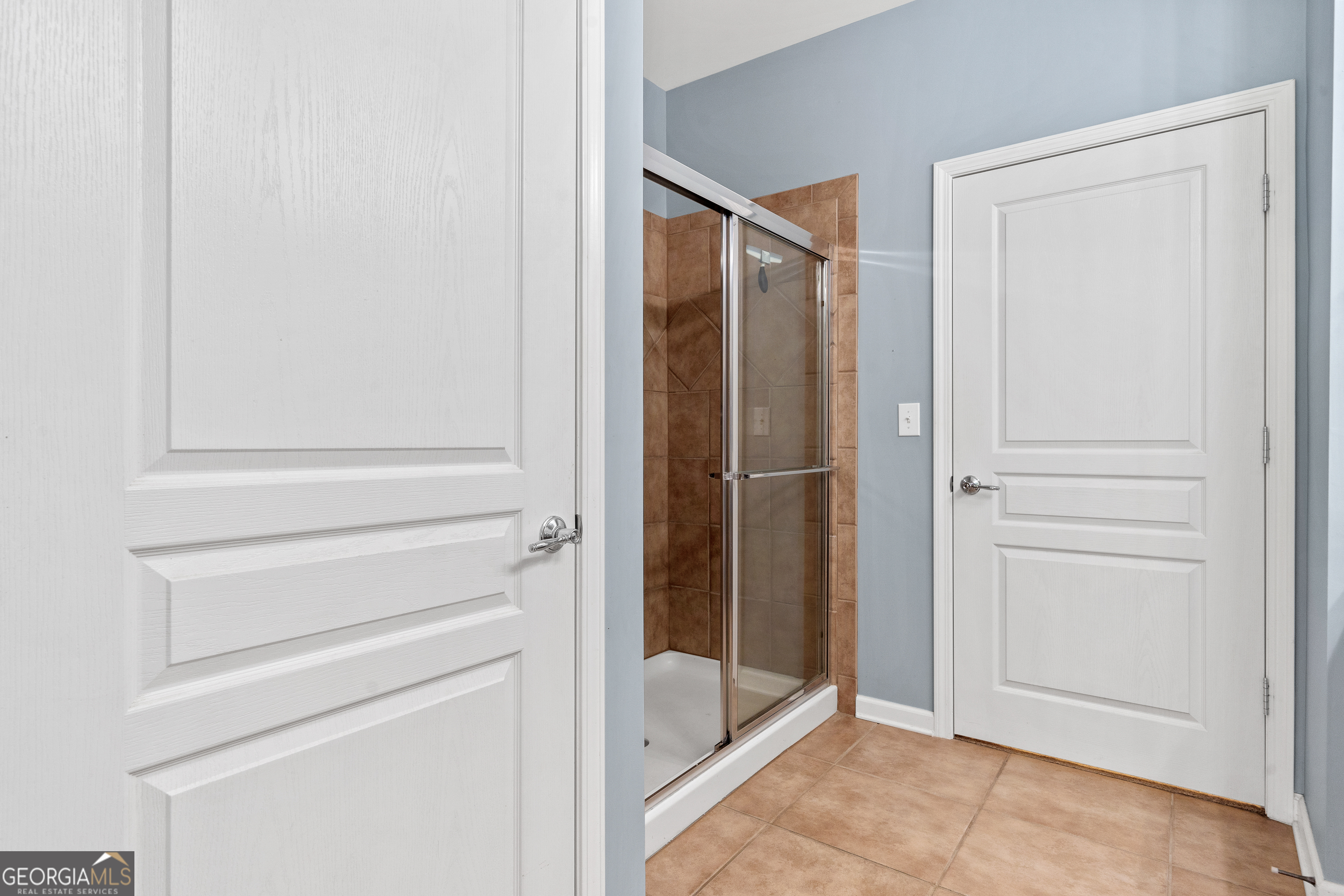 1370 Summer Hollow Road Greensboro, GA 30642 - Photo 24 of 35 a view of bathroom with shower