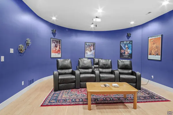 $1,500,000 | 5807 Southwest 44th Court, Topeka, KS 66610