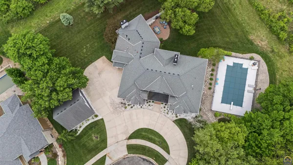 $1,500,000 | 5807 Southwest 44th Court, Topeka, KS 66610