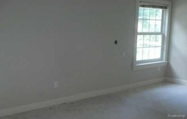18231 Beverly Road Franklin, MI 48025 - Photo 3 of 7 574252409 Bed Room.JPG