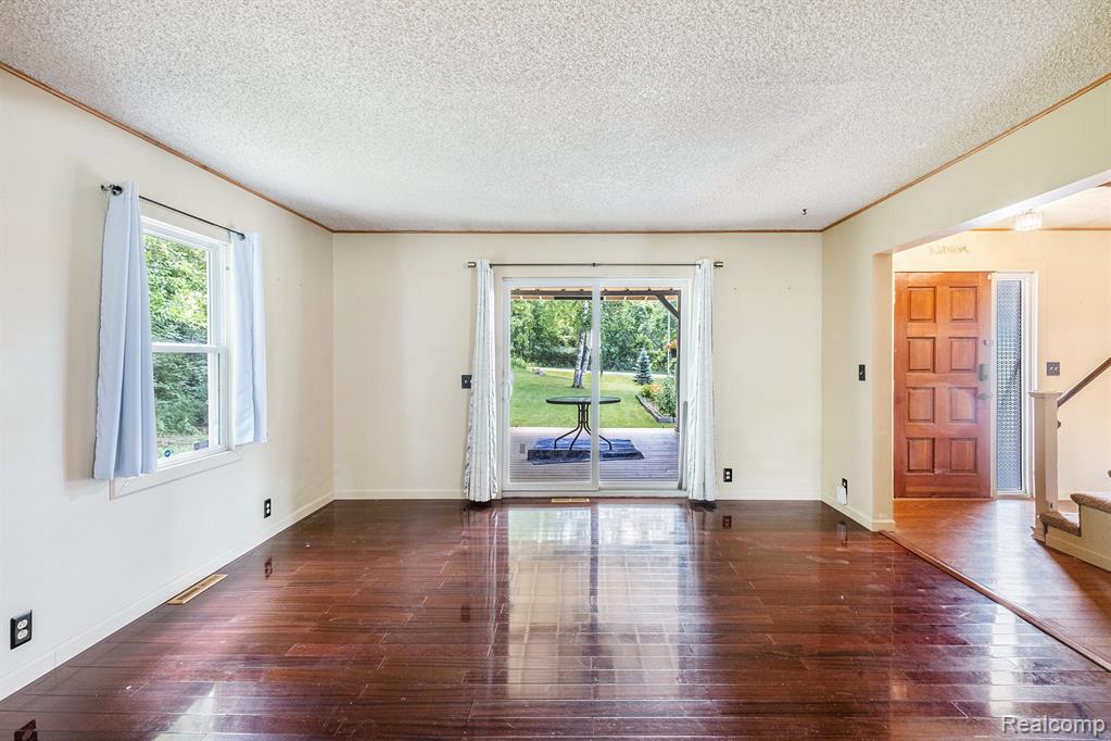 3596 Hunt Road Lapeer, MI 48446 - Photo 8 of 29
