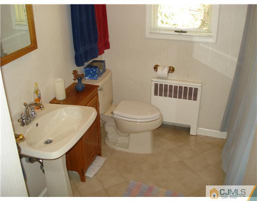 57 Farrington Road Old Bridge, NJ 07747 - Photo 13 of 21 Gallery Image 13