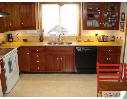57 Farrington Road Old Bridge, NJ 07747 - Photo 4 of 21 Gallery Image 4