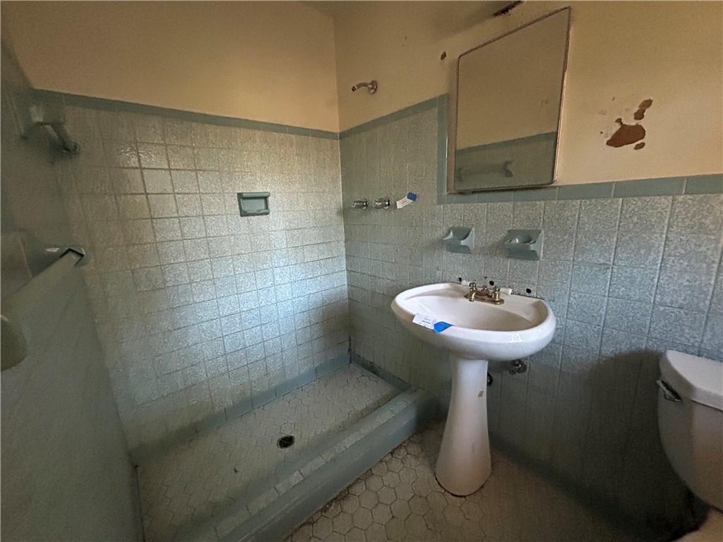 4315 York Road Atlanta, GA 30337 - Photo 23 of 24 a bathroom with a sink toilet