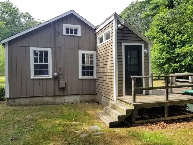$1,950 | 980 Careswell Street, Marshfield, MA 02050