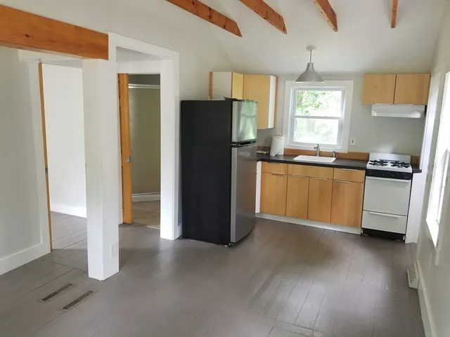 $1,950 | 980 Careswell Street, Marshfield, MA 02050