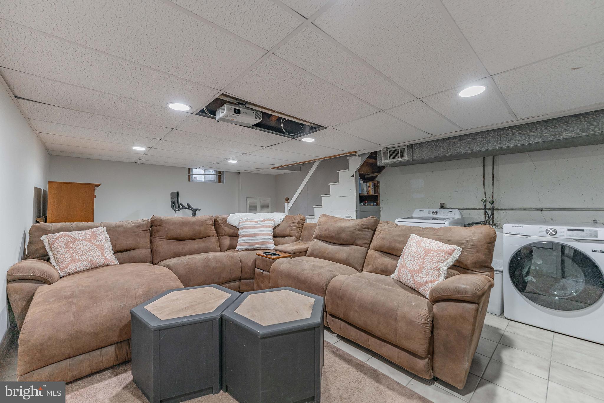 872 Fairfax Road Drexel Hill, PA 19026 - Photo 31 of 31 a living room with furniture and a couch
