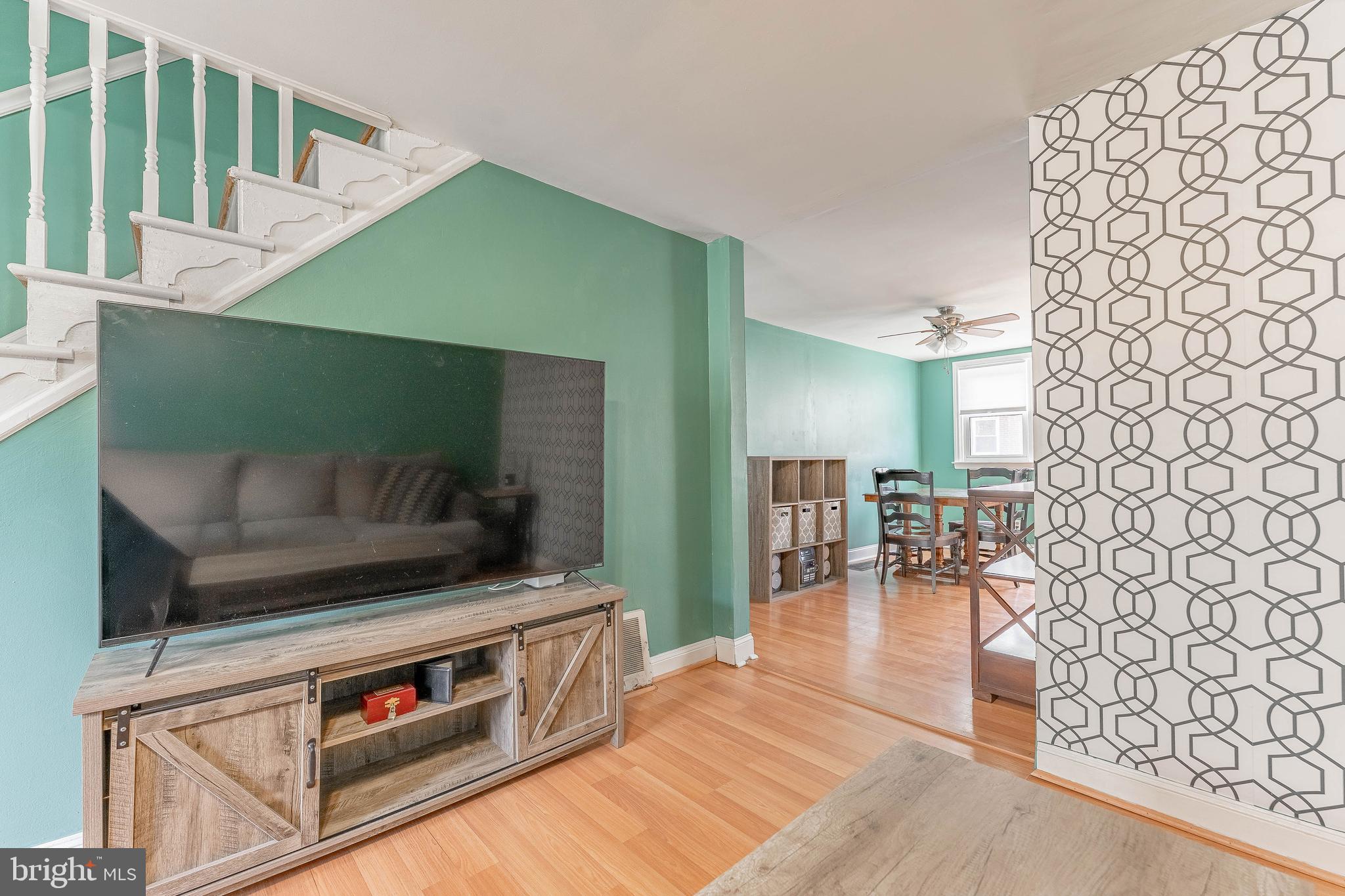 872 Fairfax Road Drexel Hill, PA 19026 - Photo 9 of 31 a living room with furniture