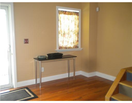 444 Dalton Avenue Rochester, PA 15074 - Photo 5 of 18 Entry/Foyer.