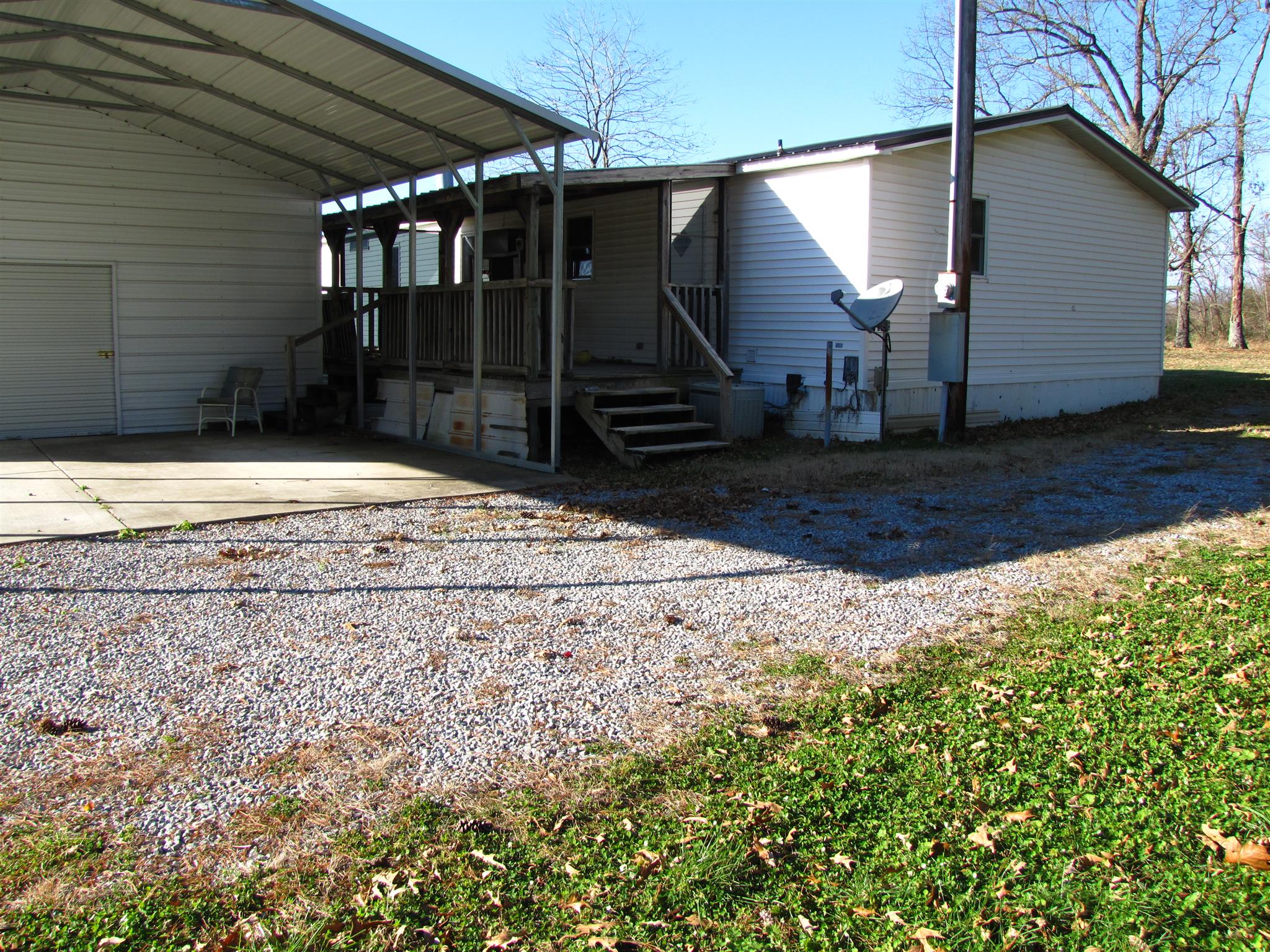 212 Clearview Road Cottontown, TN 37048 - Photo 5 of 9 a view of a backyard